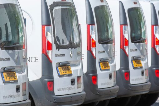 Assurance flotte automobile entreprise : obligations, garanties et tarifs 2026