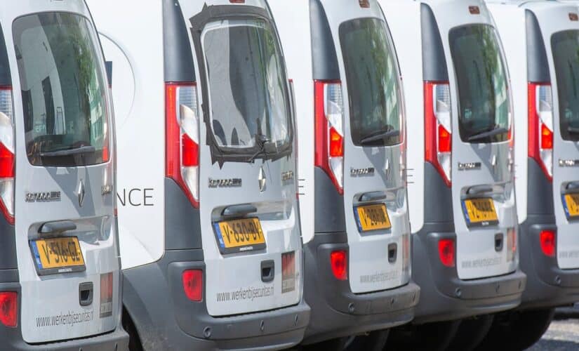 Assurance flotte automobile entreprise : obligations, garanties et tarifs 2026