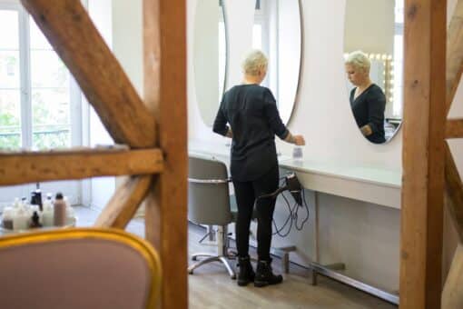 Assurance professionnelle coiffeur : quelles garanties pour sécuriser votre activité ?