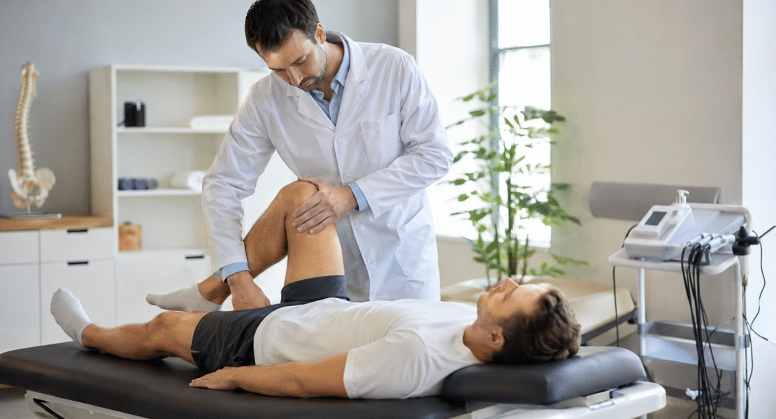 Assurance professionnelle kinésithérapeute : garanties, obligations et tarifs