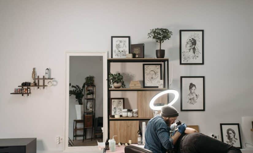Assurance professionnelle tatoueur : garanties, obligations et tarifs